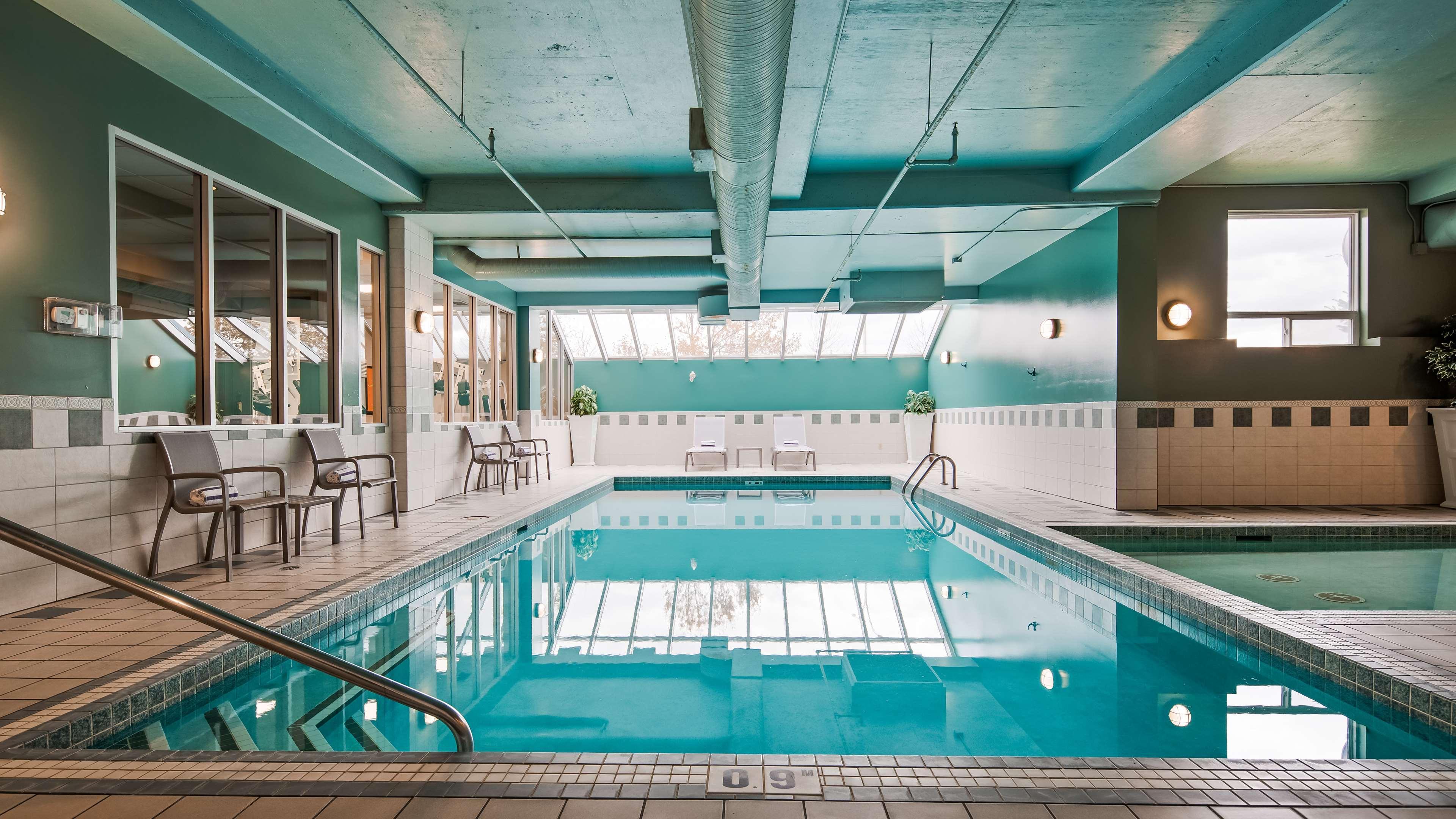 Best Western Plus Calgary Centre Inn Zewnętrze zdjęcie