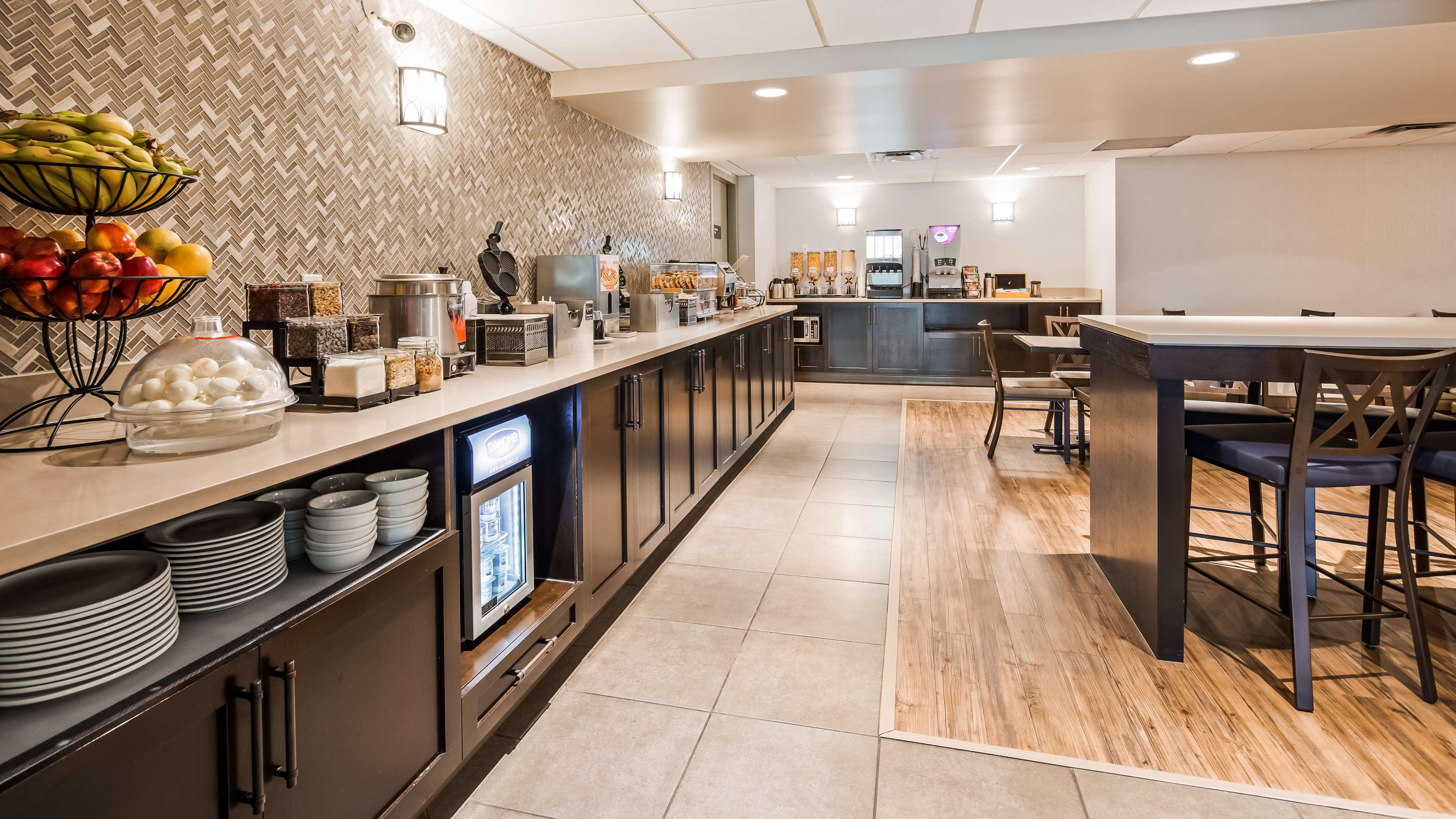 Best Western Plus Calgary Centre Inn Zewnętrze zdjęcie